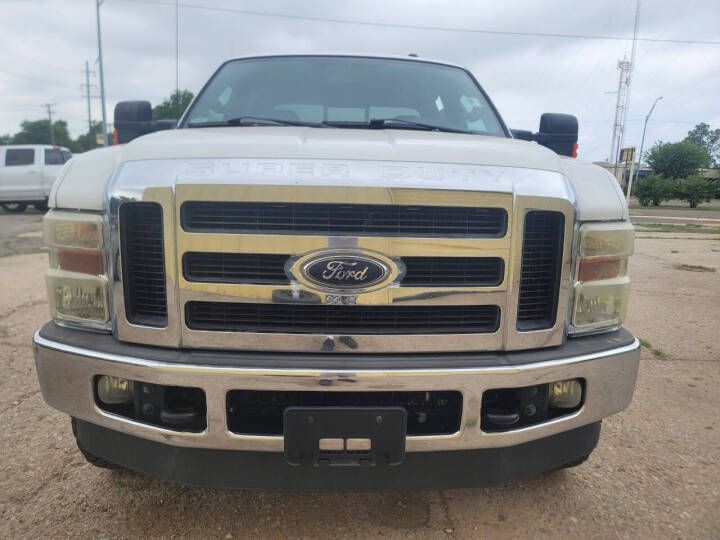 2009 Ford F-250 Image 2