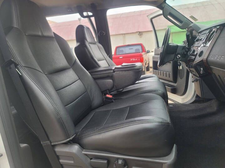 2009 Ford F-250 Image 11