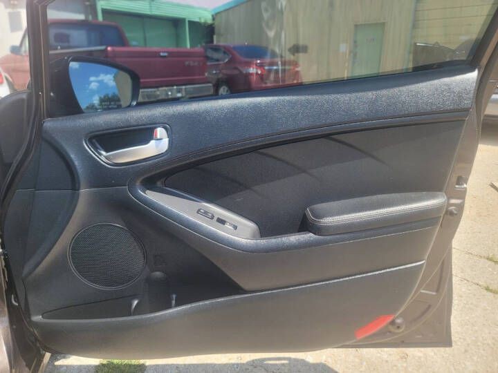 2017 Kia Forte Image 19