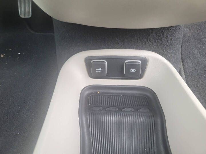 2021 Chrysler Pacifica Image 16