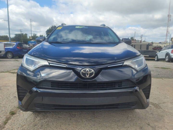 2018 Toyota Rav4 Image 2
