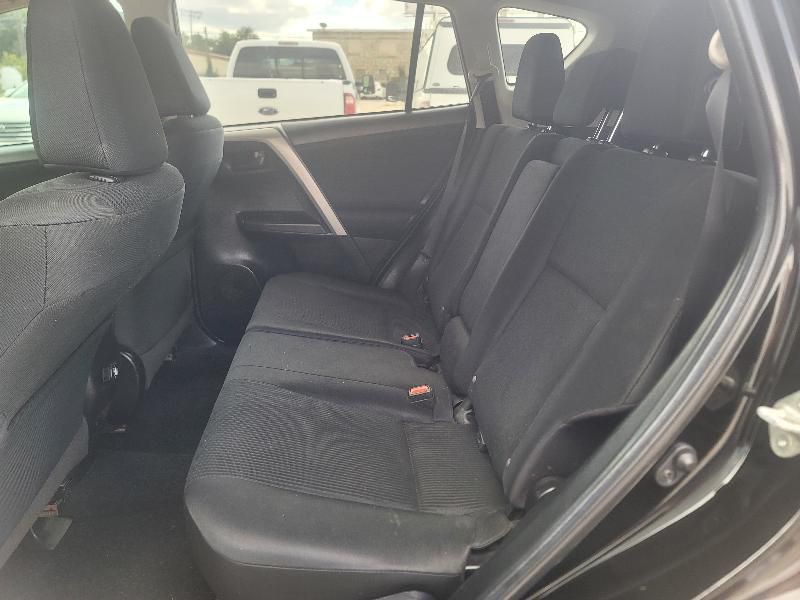 2018 Toyota Rav4 Image 9