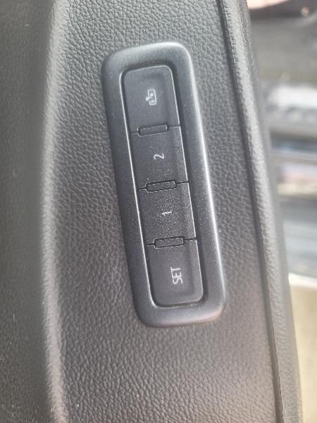 2018 Chevrolet Tahoe Image 19