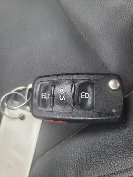 2012 Volkswagen Beetle Image 19