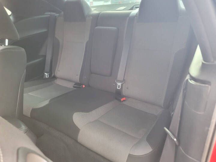 2015 Dodge Challenger Image 11