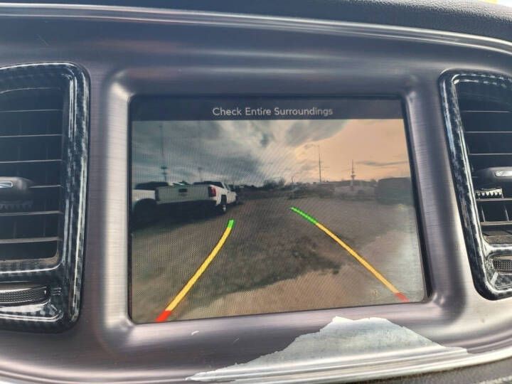 2015 Dodge Challenger Image 16