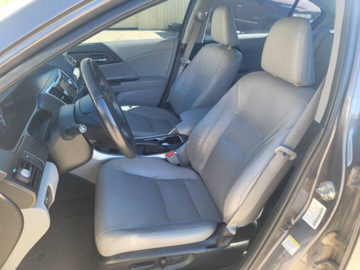 2015 Honda Accord Image 7