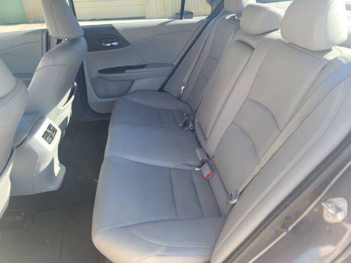 2015 Honda Accord Image 9