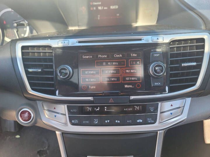 2015 Honda Accord Image 15