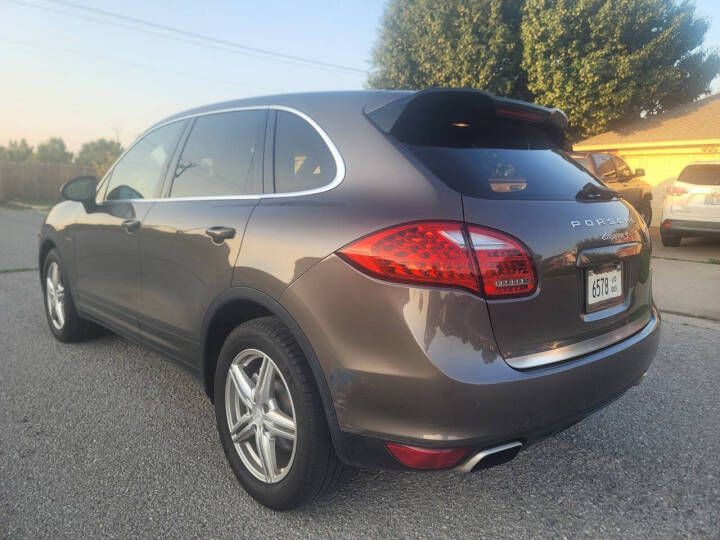 2014 Porsche Cayenne Image 4