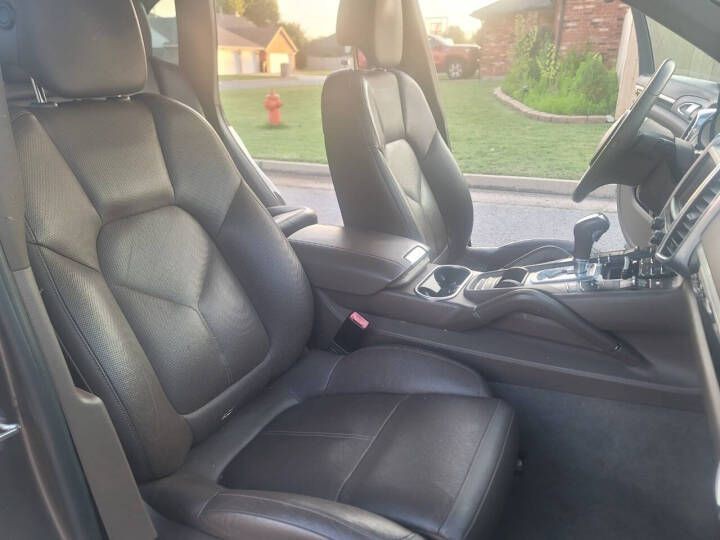 2014 Porsche Cayenne Image 11