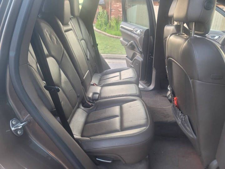 2014 Porsche Cayenne Image 13