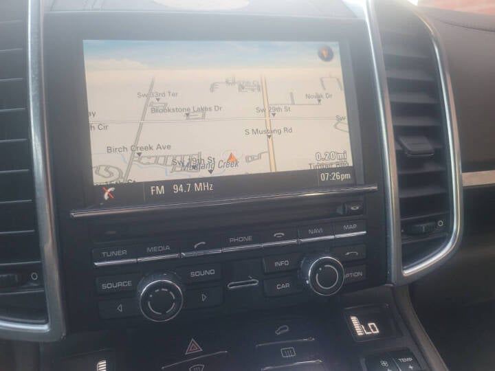 2014 Porsche Cayenne Image 15