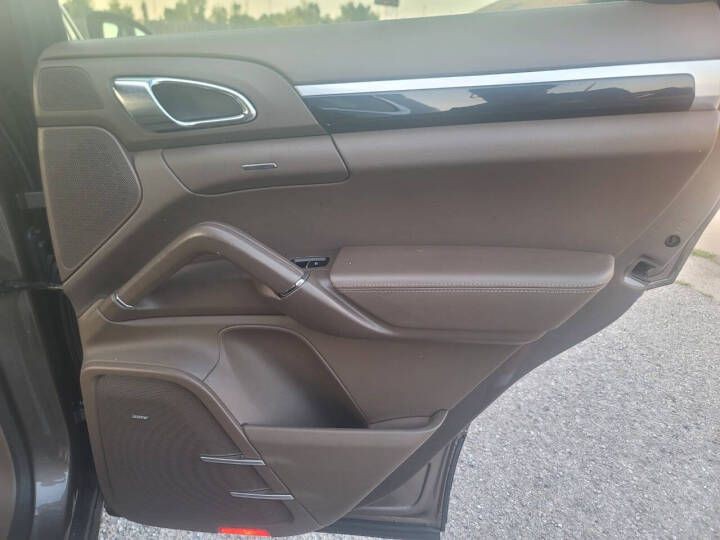 2014 Porsche Cayenne Image 21
