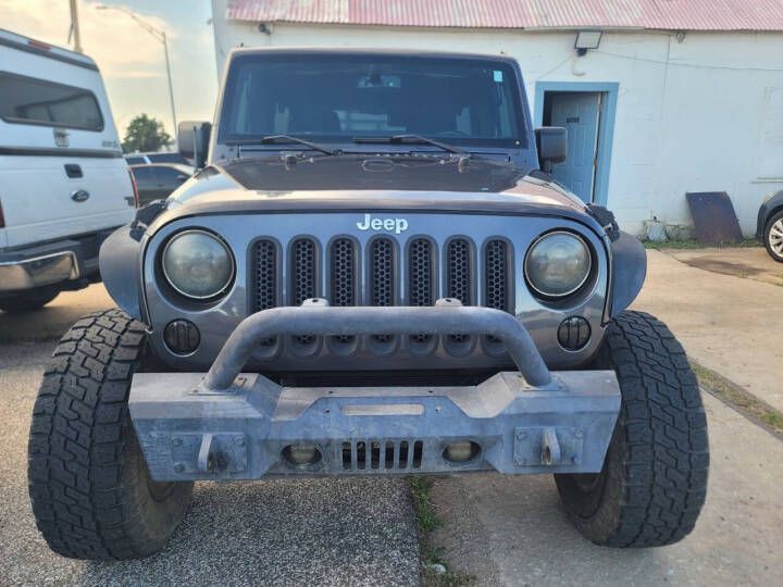 2018 Jeep Wrangler Unlimited Image 2