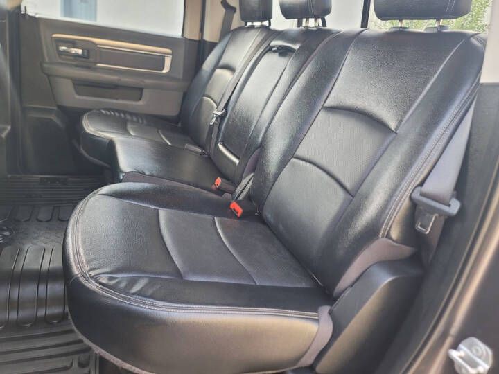 2016 RAM 1500 Image 9