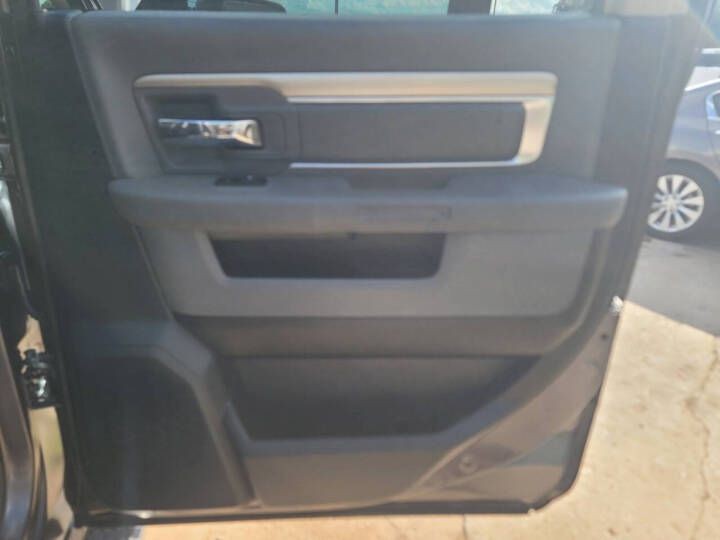 2016 RAM 1500 Image 23