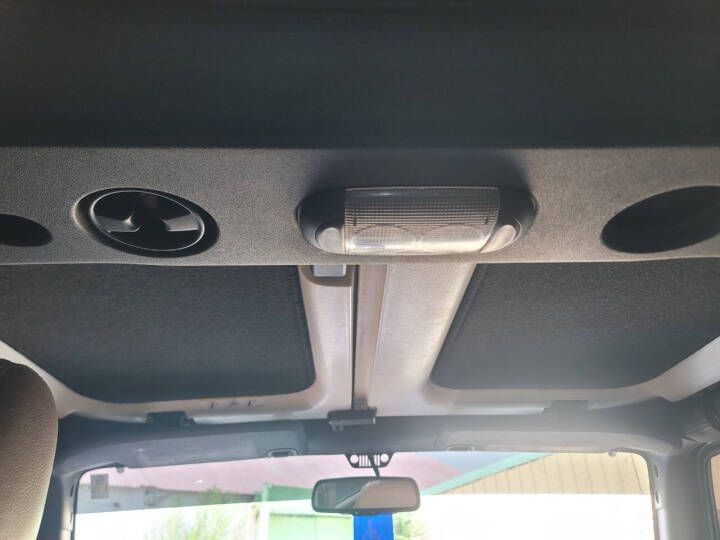 2016 Jeep Wrangler Unlimited Image 17