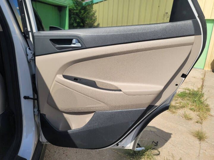 2016 Hyundai Tucson Image 23