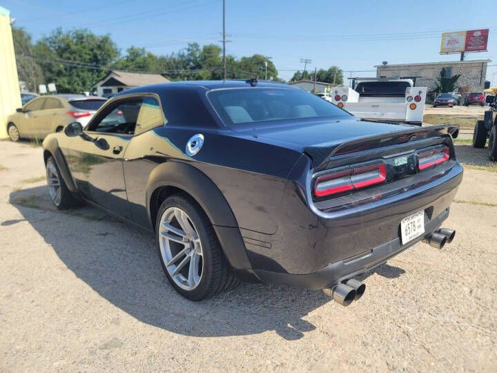 2018 Dodge Challenger Image 4