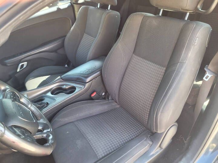 2018 Dodge Challenger Image 7