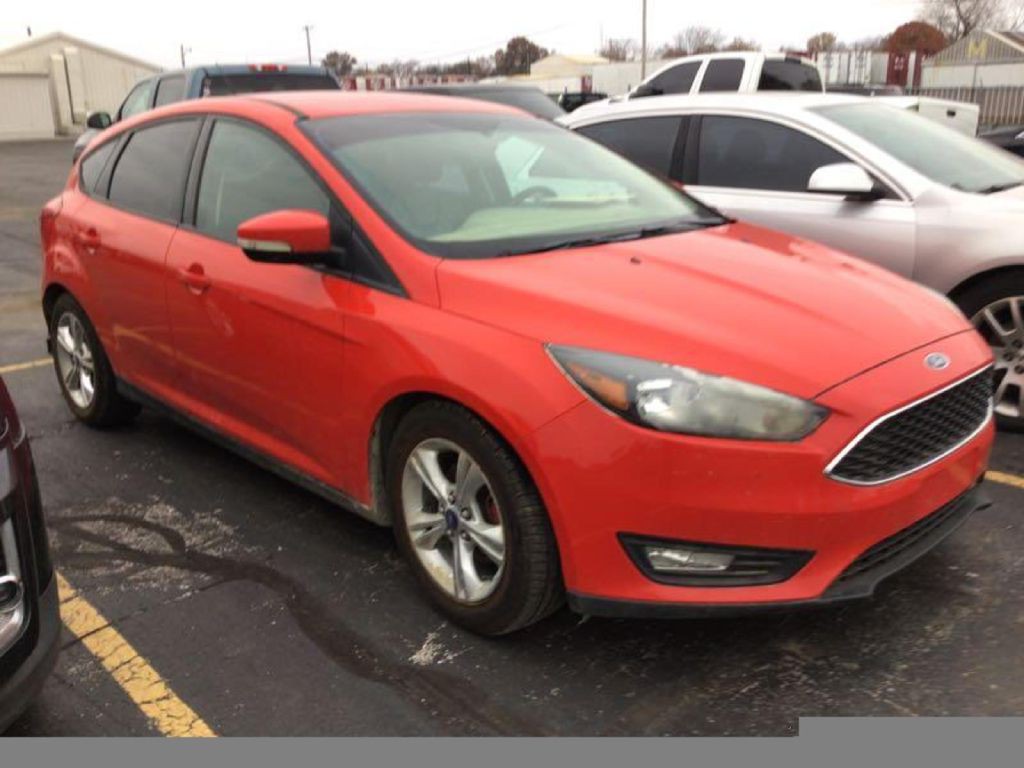 2016 Ford Focus Image 2
