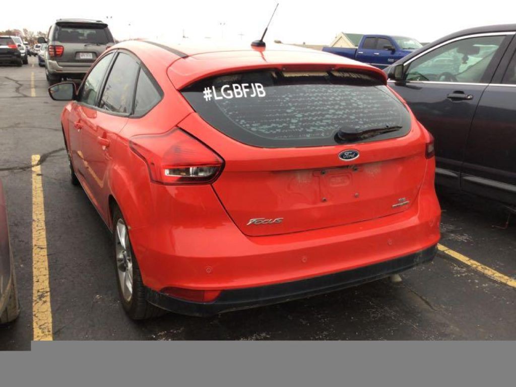 2016 Ford Focus Image 10
