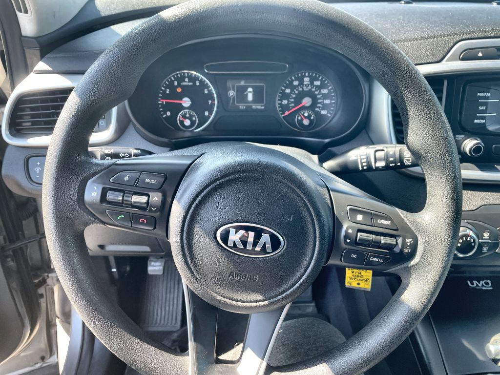 2016 Kia Sorento Image 3