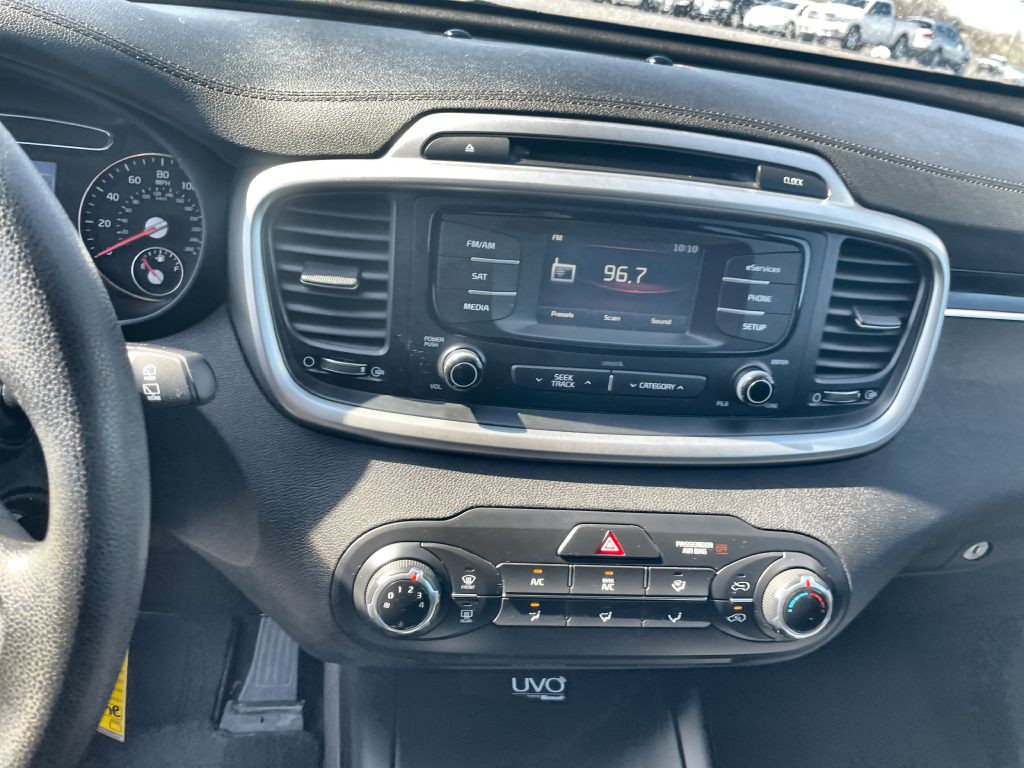 2016 Kia Sorento Image 5