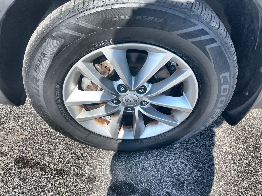 2016 Kia Sorento Image 6