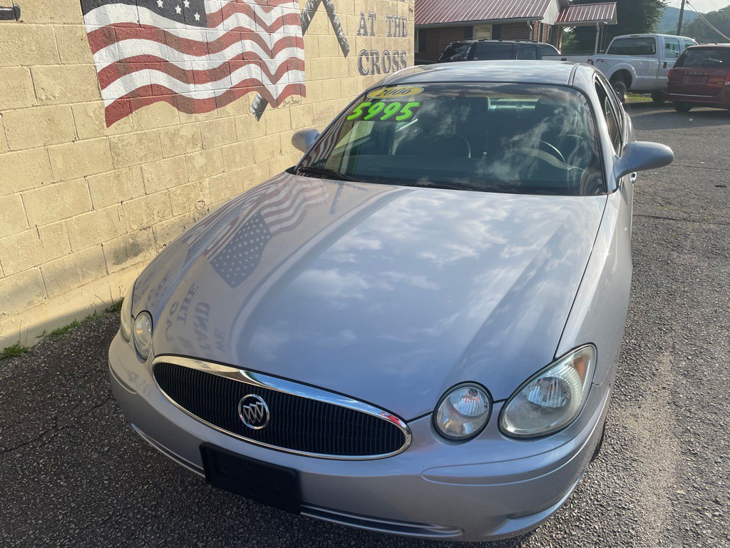 2006 Buick Lacrosse Image 2