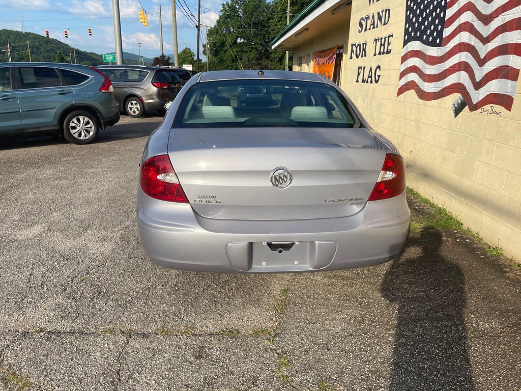 2006 Buick Lacrosse Image 8
