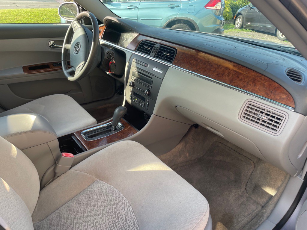 2006 Buick Lacrosse Image 10