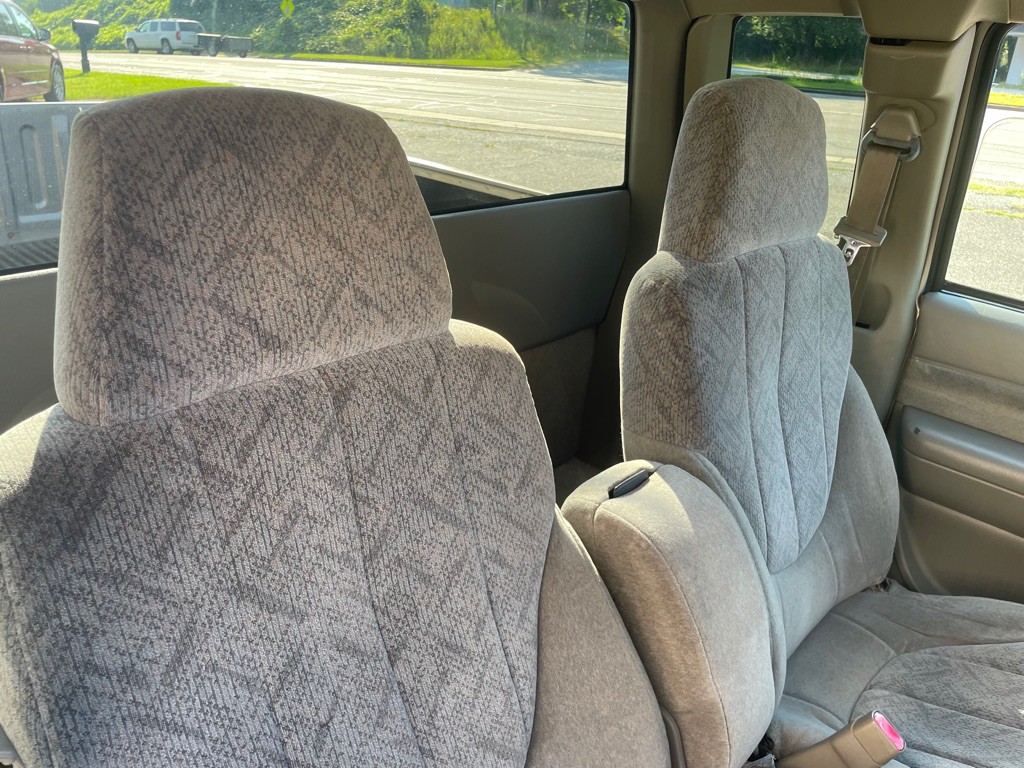 2002 GMC Sonoma Image 11