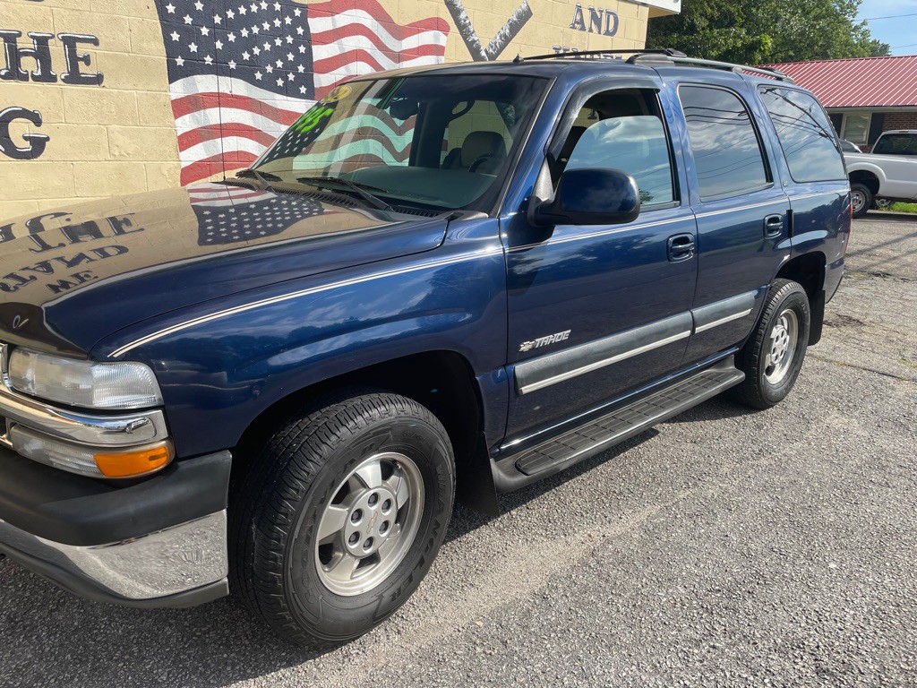 2002 Chevrolet Tahoe Image 4