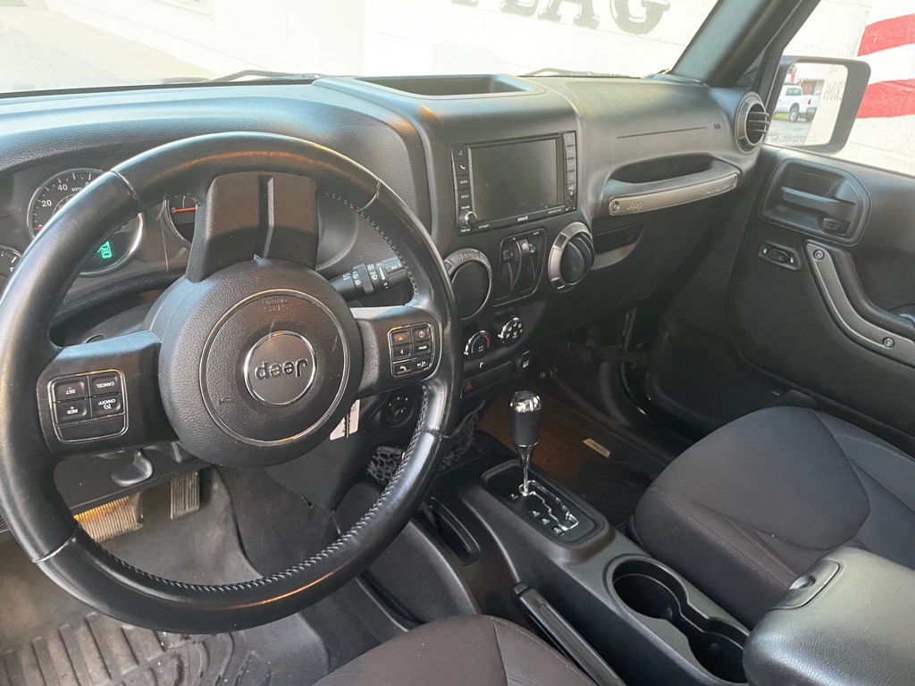 2015 Jeep Wrangler Image 7