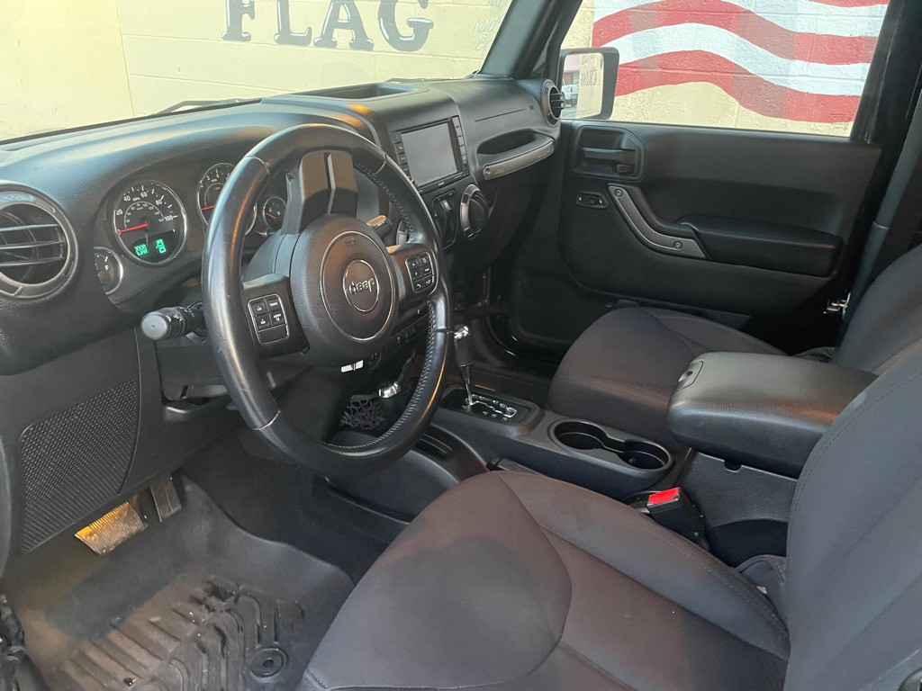 2015 Jeep Wrangler Image 9