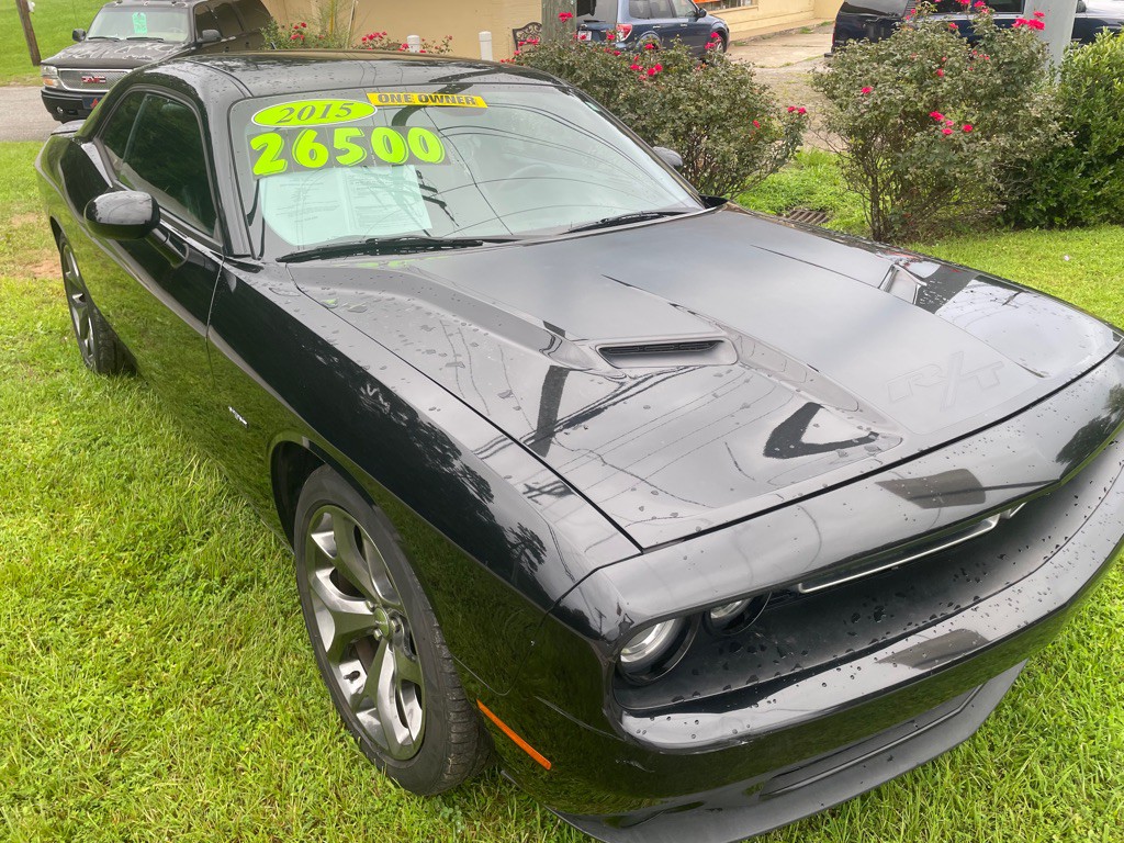 2015 Dodge Challenger Image 1
