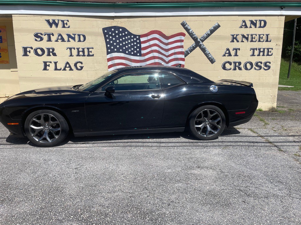 2015 Dodge Challenger Image 5