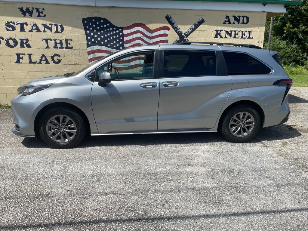 2021 Toyota Sienna Image 5