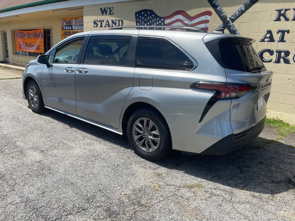 2021 Toyota Sienna Image 6