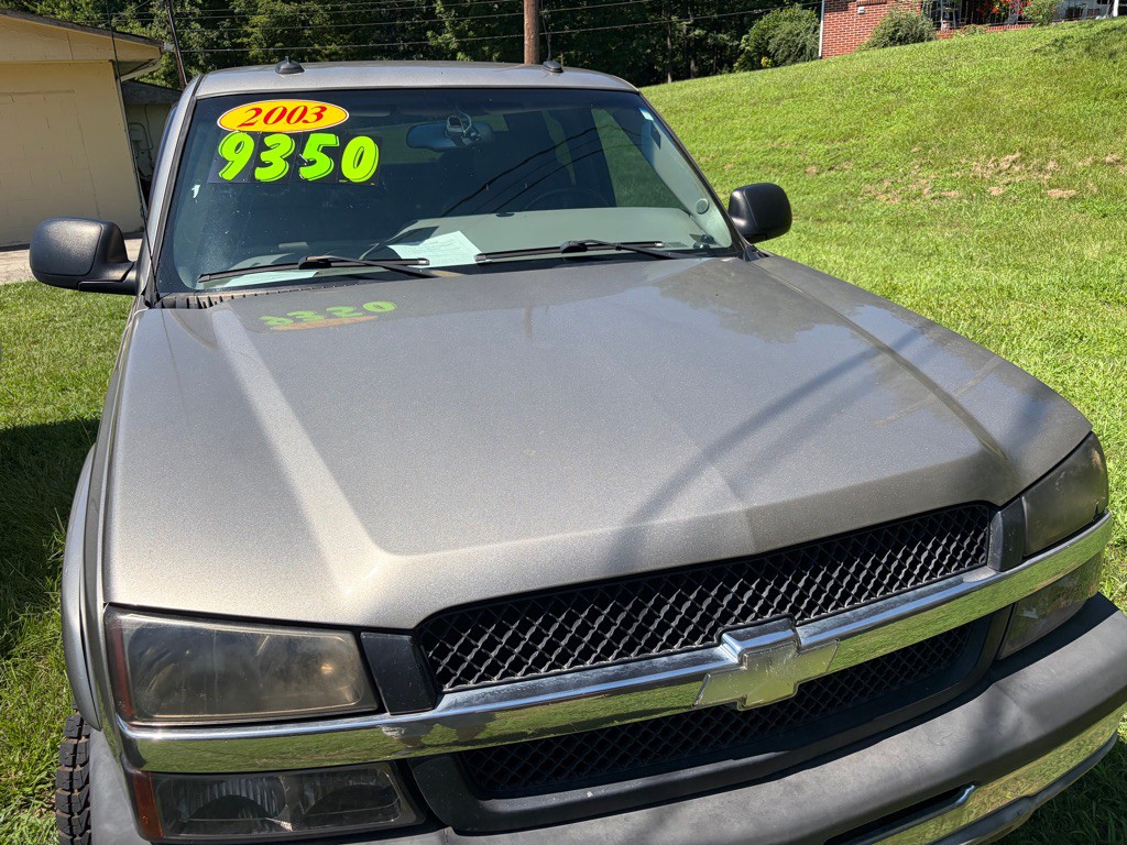 2003 Chevrolet Silverado 1500 Image 2