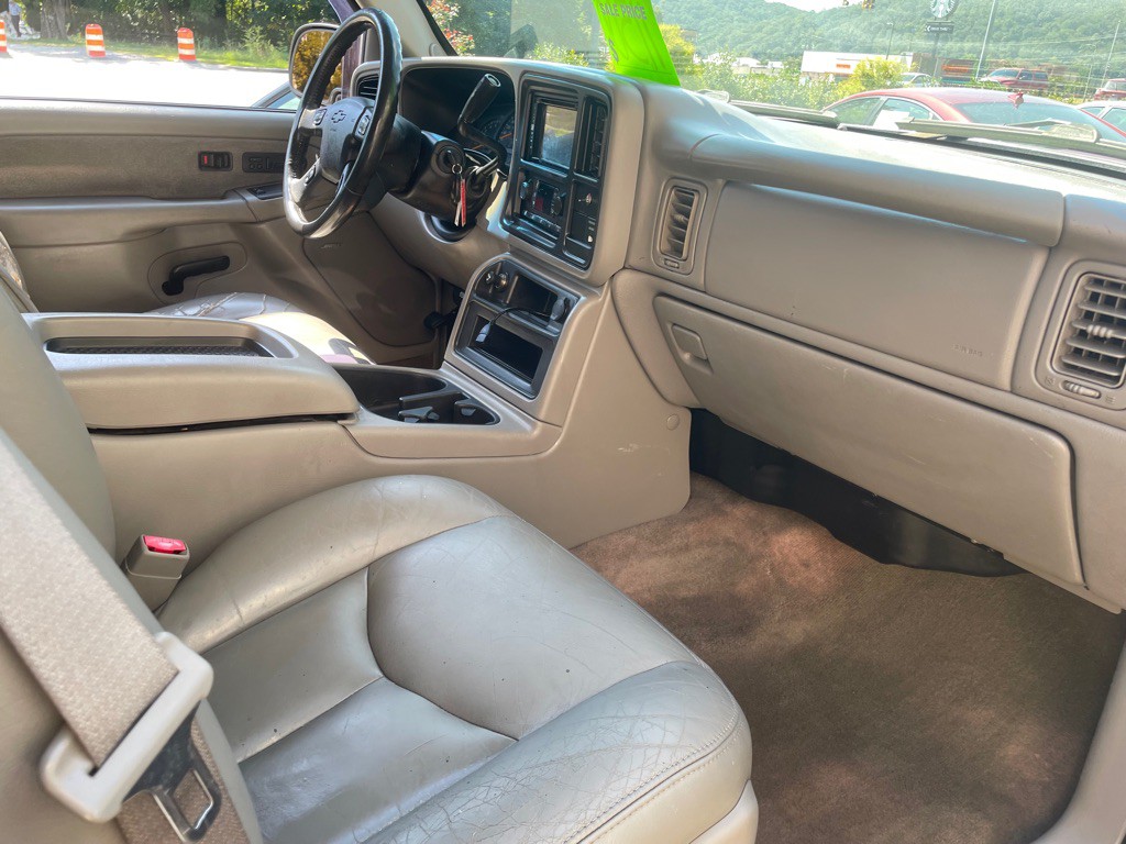 2003 Chevrolet Silverado 1500 Image 10