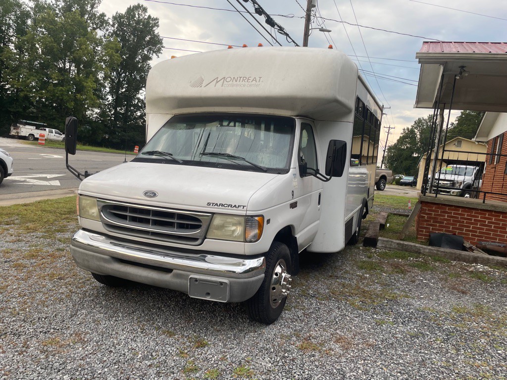2002 Ford Econoline Image 5