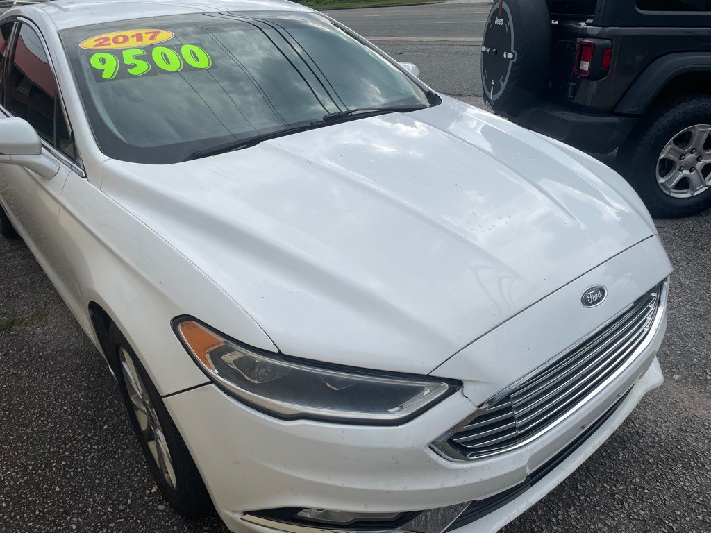2017 Ford Fusion Image 1