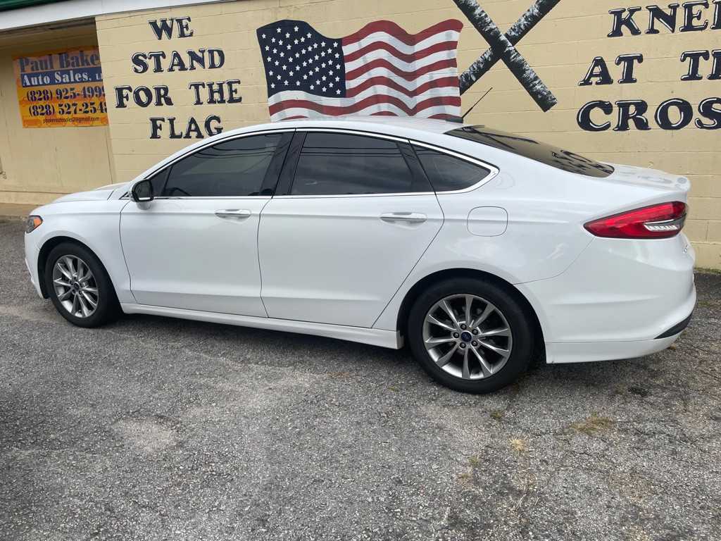 2017 Ford Fusion Image 5