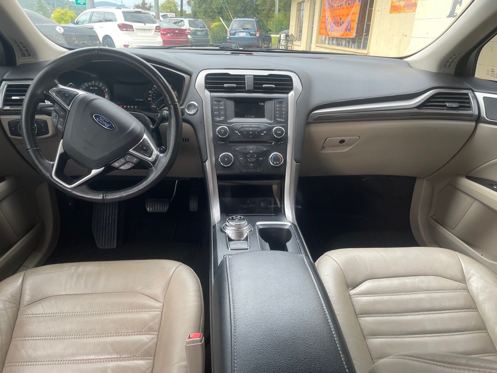 2017 Ford Fusion Image 11