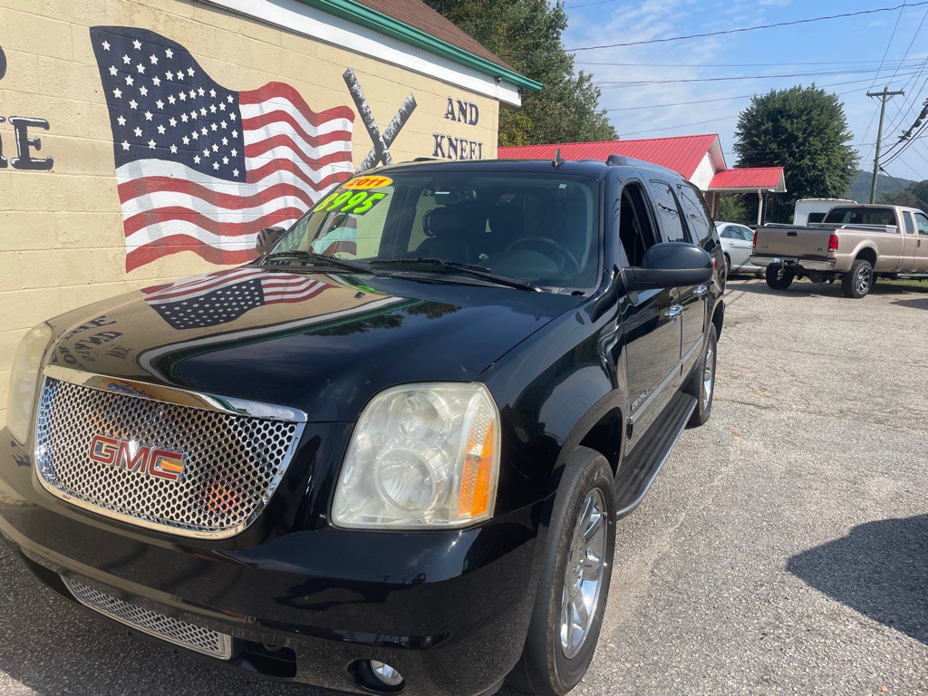 2011 GMC Yukon Image 3