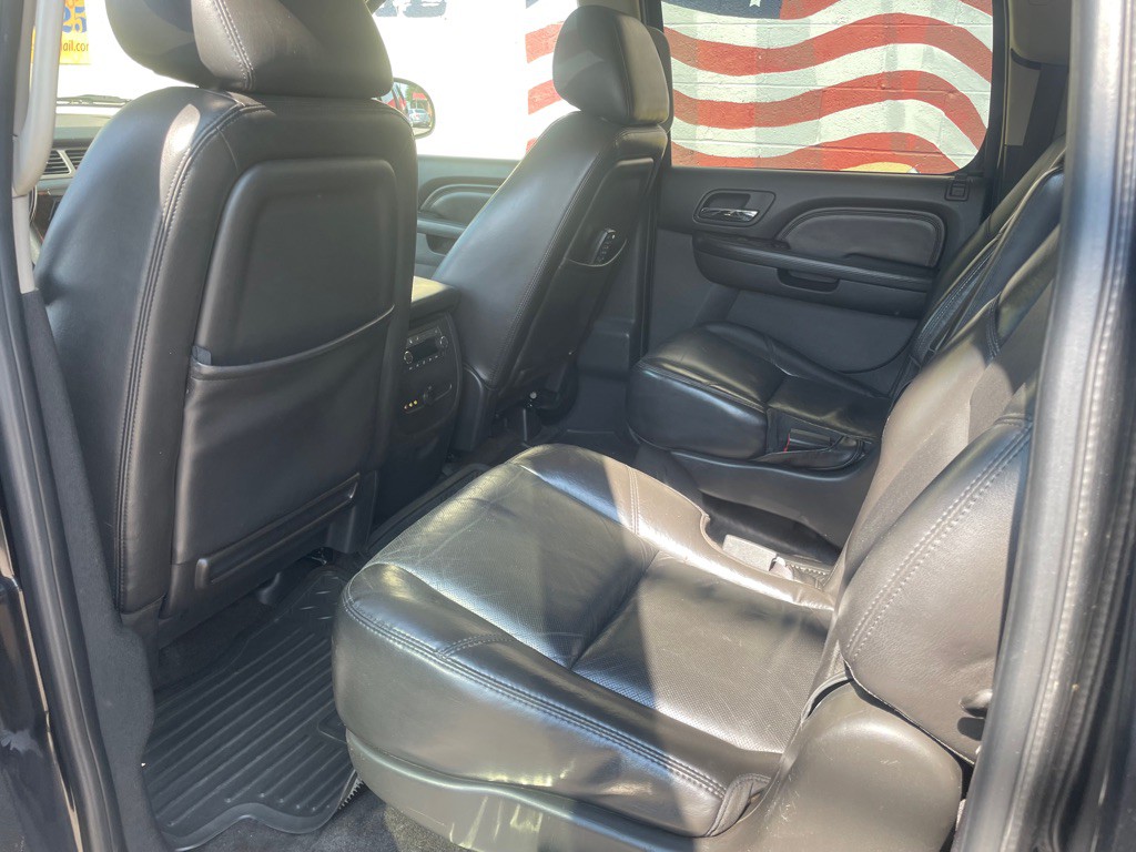 2011 GMC Yukon Image 14