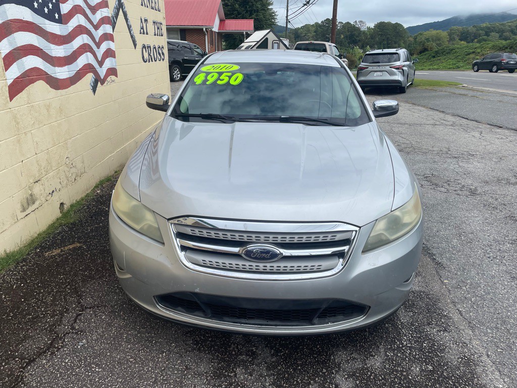 2010 Ford Taurus Image 3